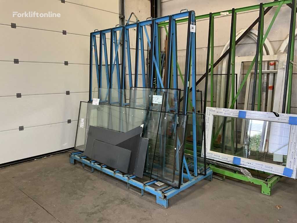 قفسه انبار Double-sided metal glass/plate trestle with contents